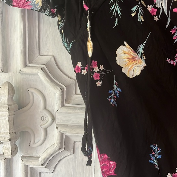 Torrid Black and Purple Floral Button-down Babydoll Top With Side Drawstring 1X - Picture 7 of 9